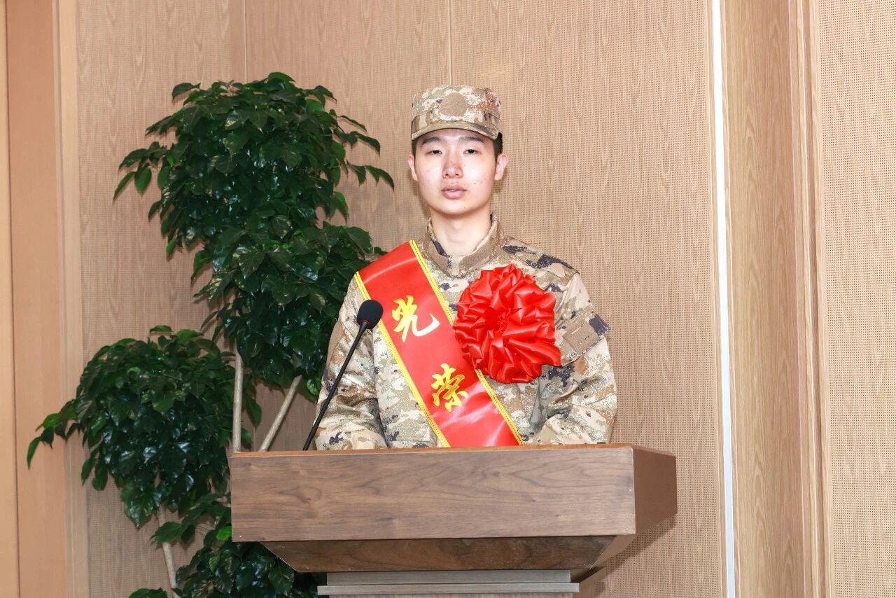 从深圳理工,热血赴军营
